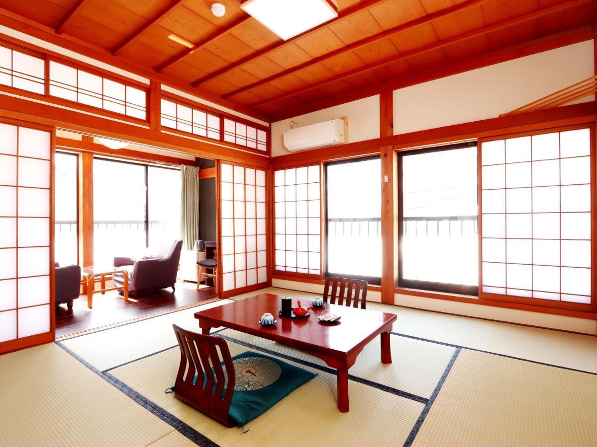 富山県 よしのや旅館 Nanto Esterno foto
