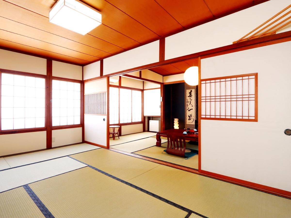 富山県 よしのや旅館 Nanto Esterno foto