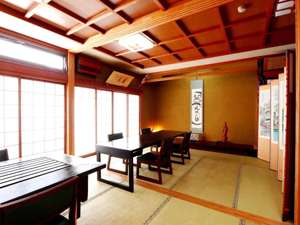 富山県 よしのや旅館 Nanto Esterno foto